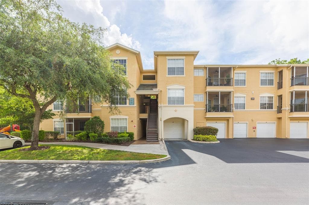 5125 PALM SPRINGS BOULEVARD UNIT 4201 TAMPA, FL 33647