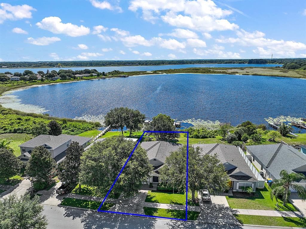 1400 KELLOGG DRIVE TAVARES, FL 32778