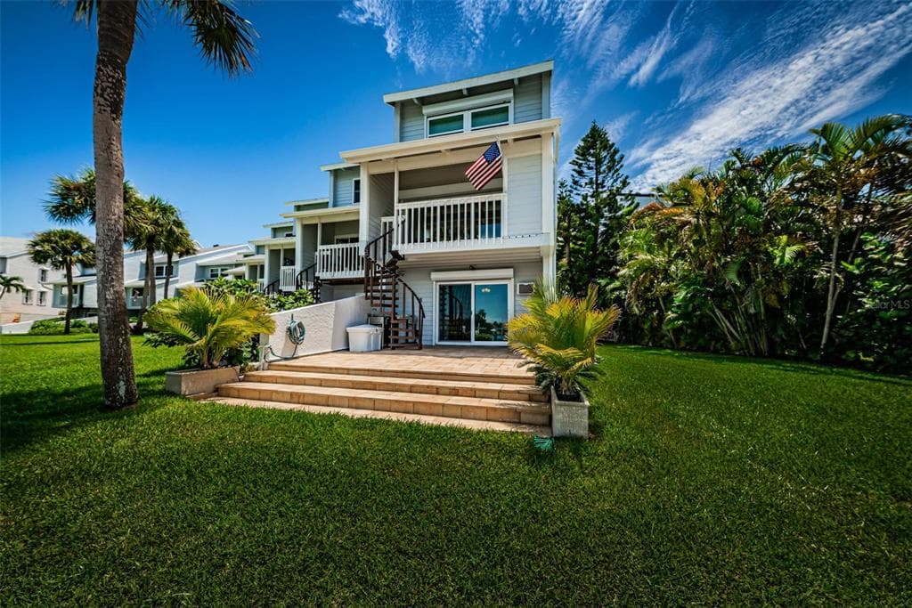 390 PINELLAS BAYWAY S UNIT J TIERRA VERDE, FL 33715