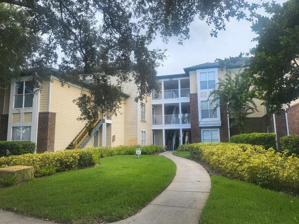 10114 WINSFORD OAK BOULEVARD UNIT 501 TAMPA, FL 33624