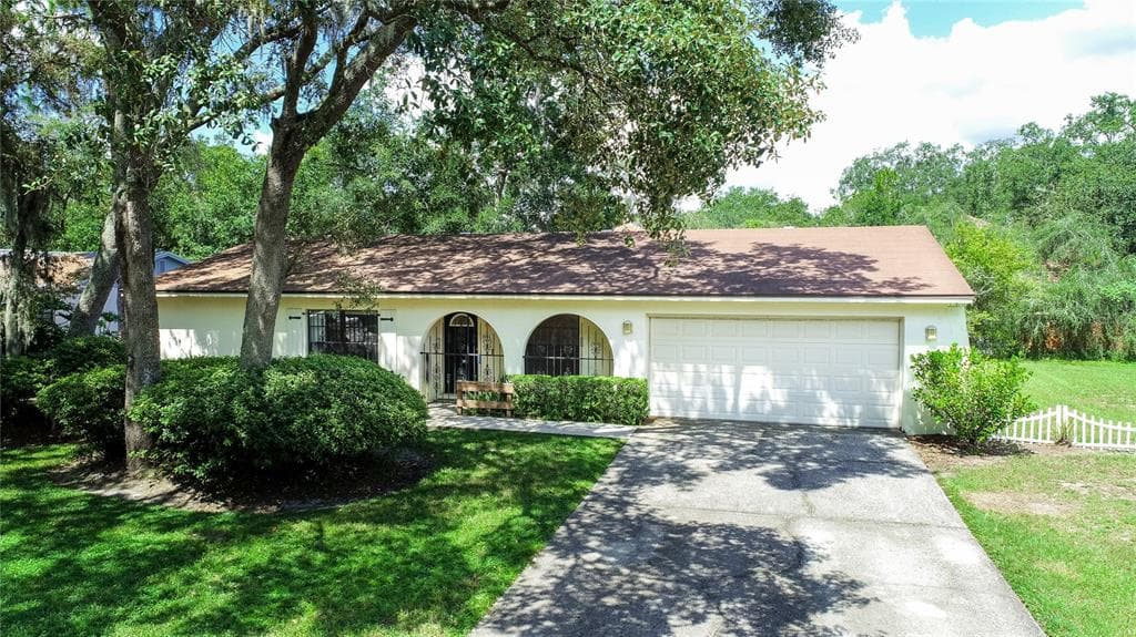 6604 JENNIFER DRIVE TEMPLE TERRACE, FL 33617