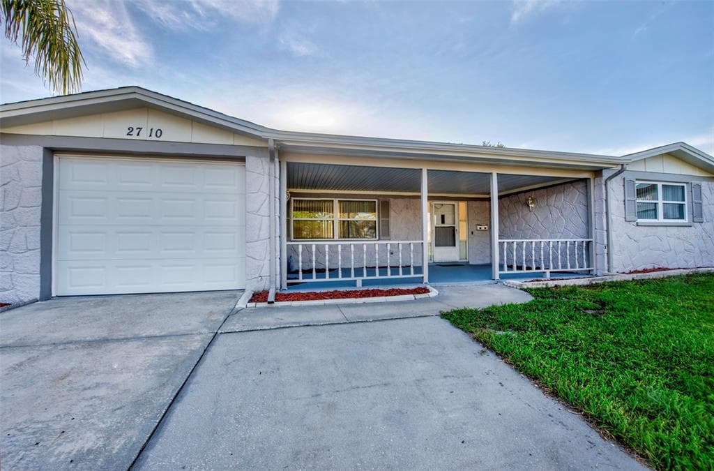 2710 JOANN PLACE HOLIDAY, FL 34691
