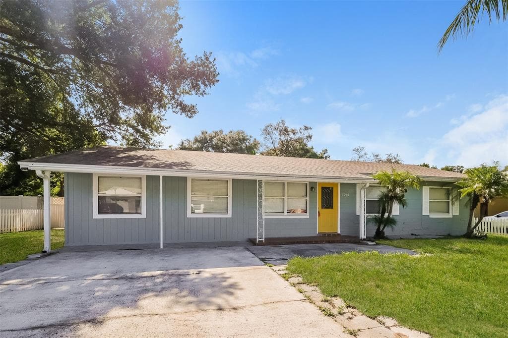 1215 N NOWELL STREET ORLANDO, FL 32808