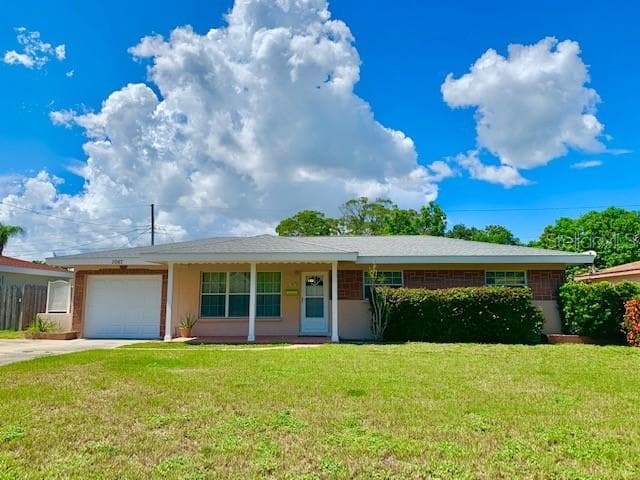 1067 63RD AVENUE S ST PETERSBURG, FL 33705