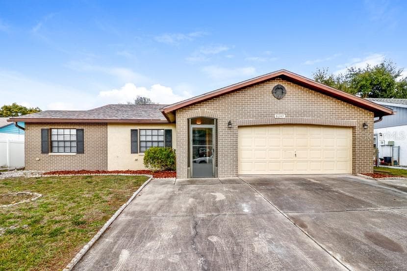 8247 TAHR AVENUE NEW PORT RICHEY, FL 34653