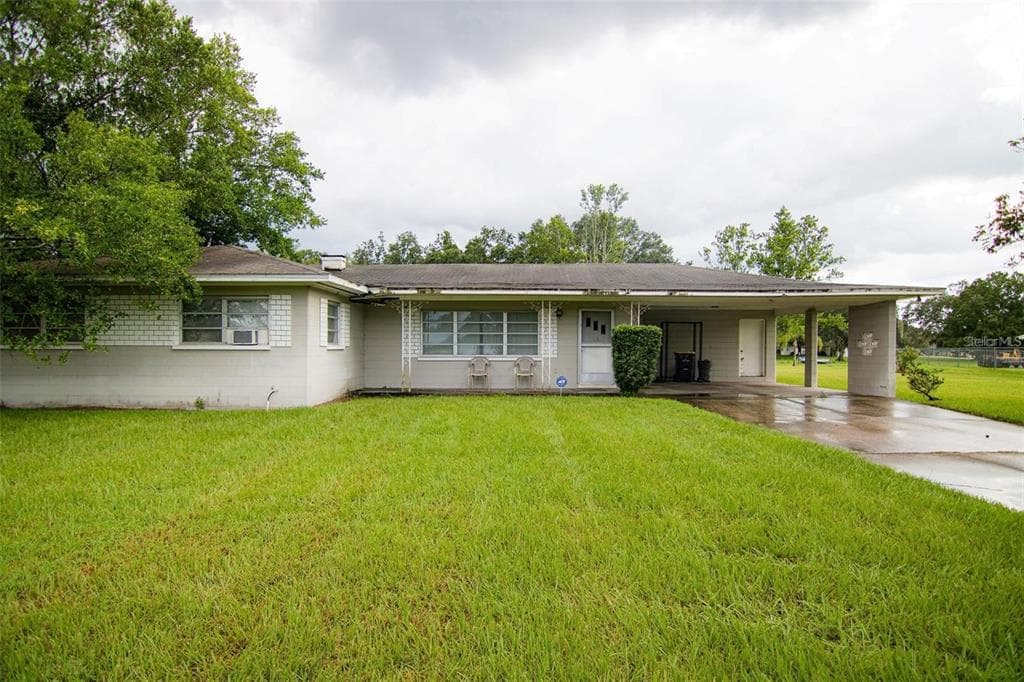 1102 W PIPKIN ROAD LAKELAND, FL 33811