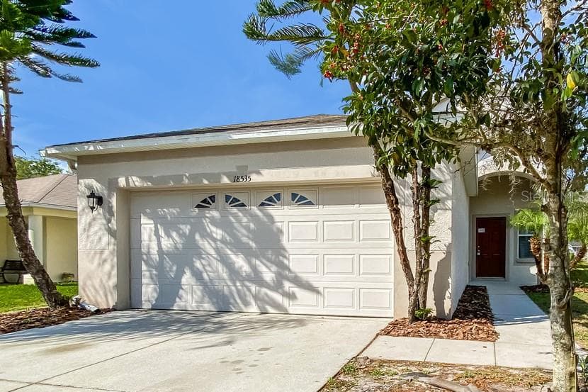 18535 KENTISBURY COURT LAND O LAKES, FL 34638