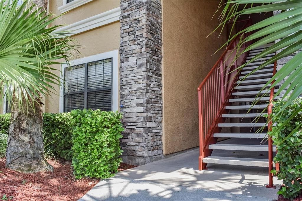 2265 PORTOFINO PLACE UNIT 21-2112 PALM HARBOR, FL 34683
