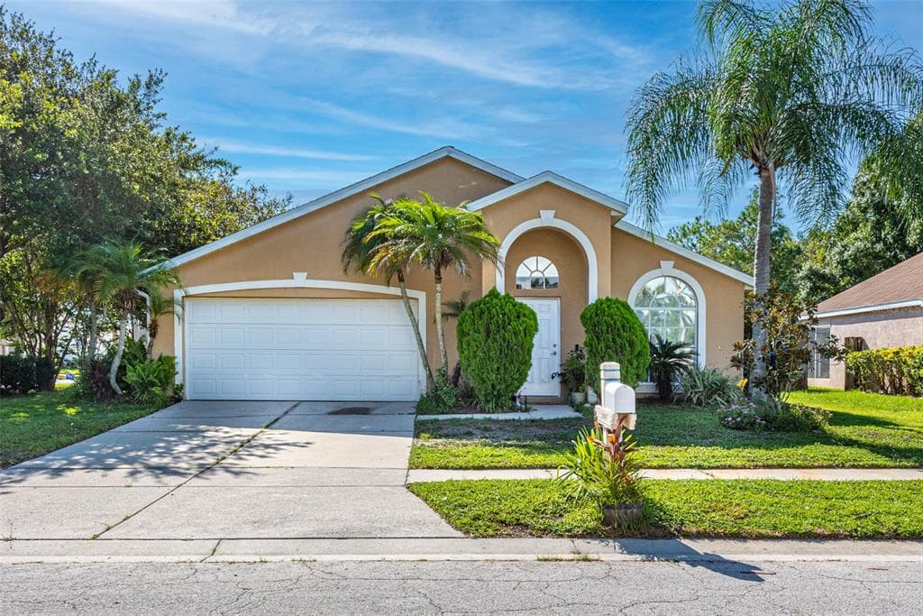 28947 STORMCLOUD PASS WESLEY CHAPEL, FL 33543