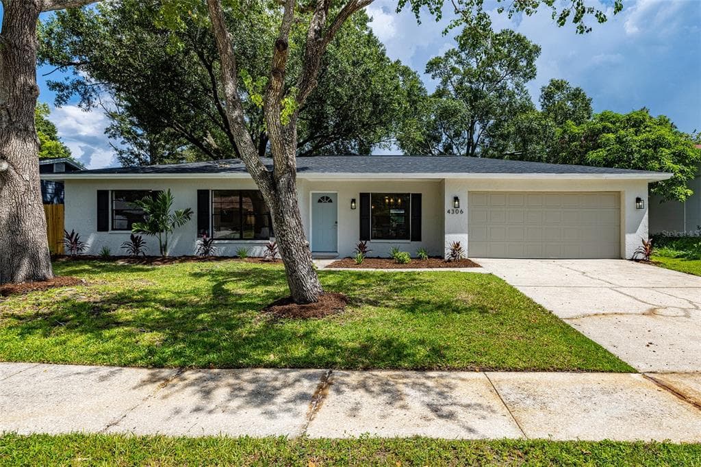 4306 WOODLARK DRIVE TAMPA, FL 33624