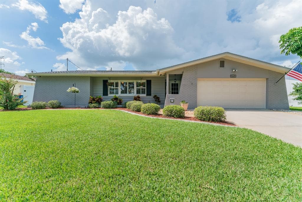 2445 GLENANN DRIVE CLEARWATER, FL 33764