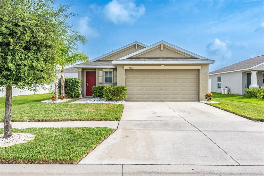10542 STANDING STONE DRIVE WIMAUMA, FL 33598