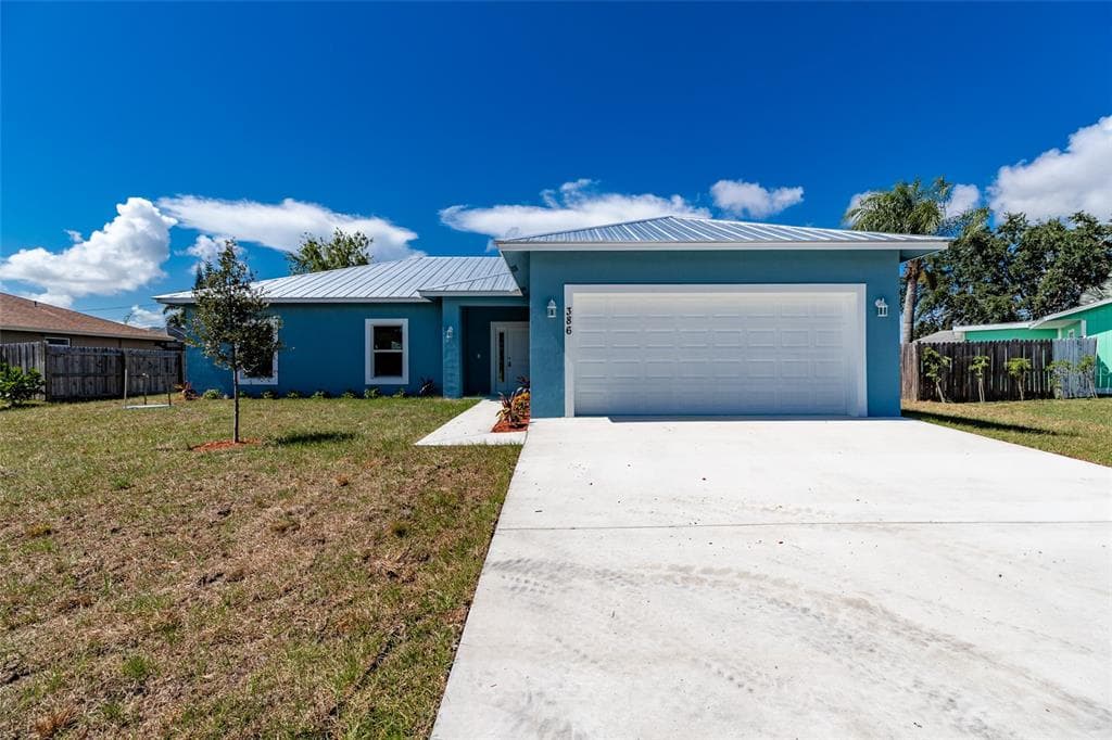 386 SW HOLLYHOCK DRIVE PORT SAINT LUCIE, FL 34953