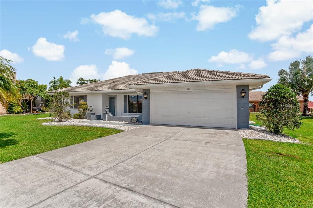 706 BALTUSROL WAY SUN CITY CENTER, FL 33573