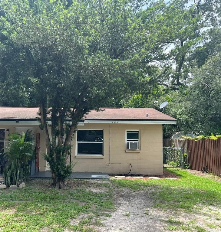 4439 CLAY STREET ZEPHYRHILLS, FL 33542