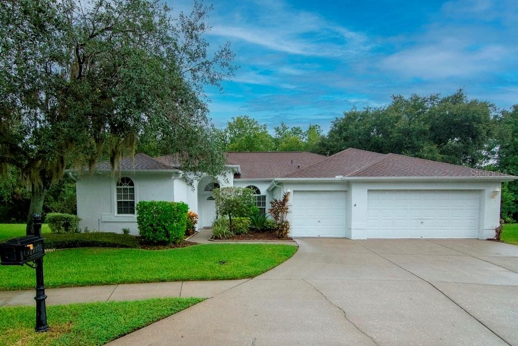 10217 NEWINGTON PLACE TAMPA, FL 33626