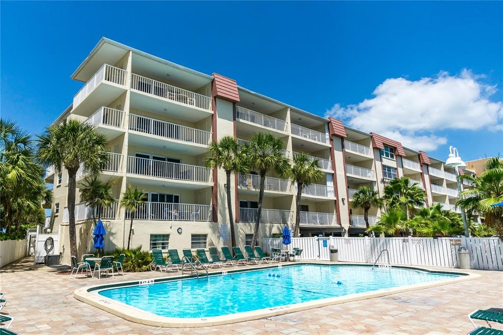 19610 GULF BOULEVARD UNIT 310 INDIAN SHORES, FL 33785