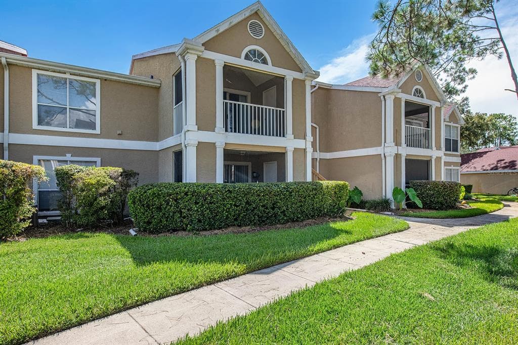 9481 HIGHLAND OAK DR. UNIT 908 TAMPA, FL 33647