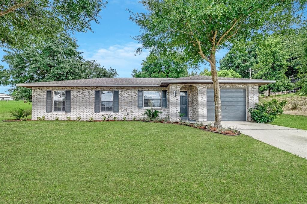 114 POINSETTIA DR HAINES CITY, FL 33844