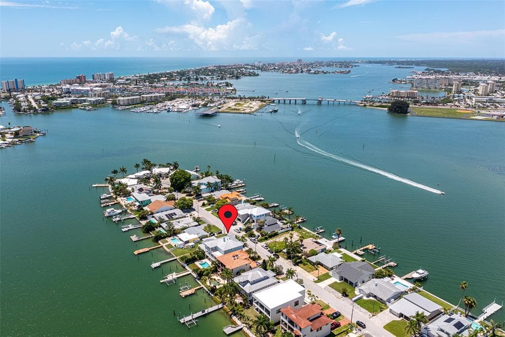 821 BAY POINT DRIVE MADEIRA BEACH, FL 33708