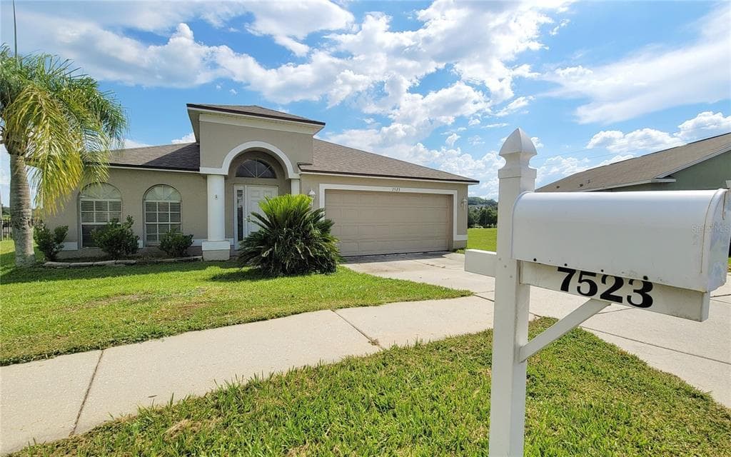 7523 MERCHANTVILLE CIRCLE
