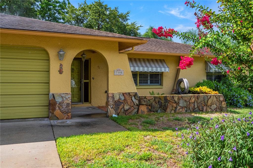 7508 CYPRESS KNEE DRIVE HUDSON, FL 34667