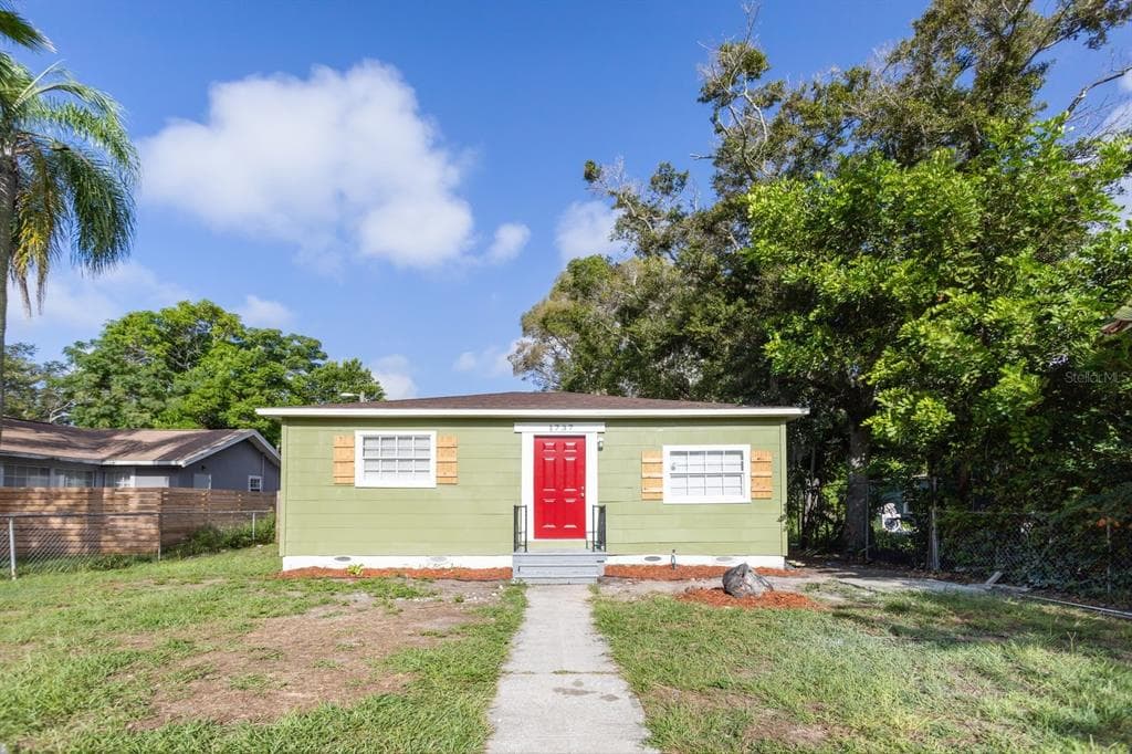 1737 41ST STREET S ST PETERSBURG, FL 33711