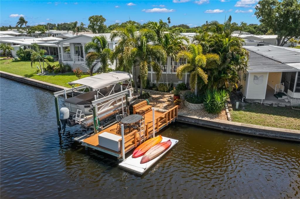 6824 MOUNT QUINCY DRIVE NE UNIT 358 ST PETERSBURG, FL 33702