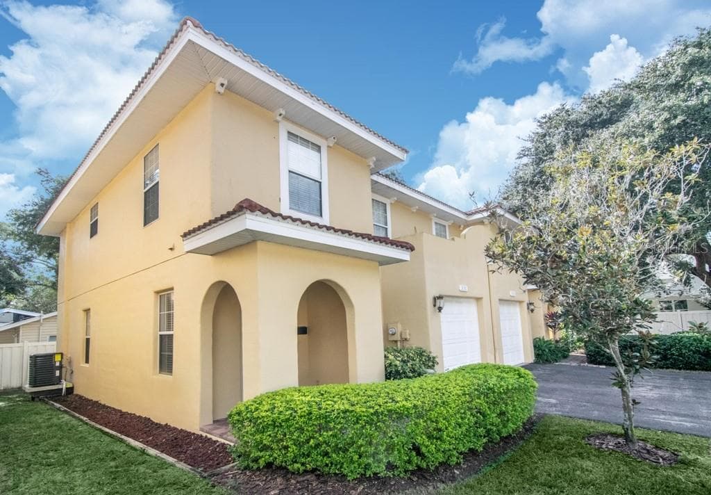 3130 SANTORINI COURT TAMPA, FL 33611