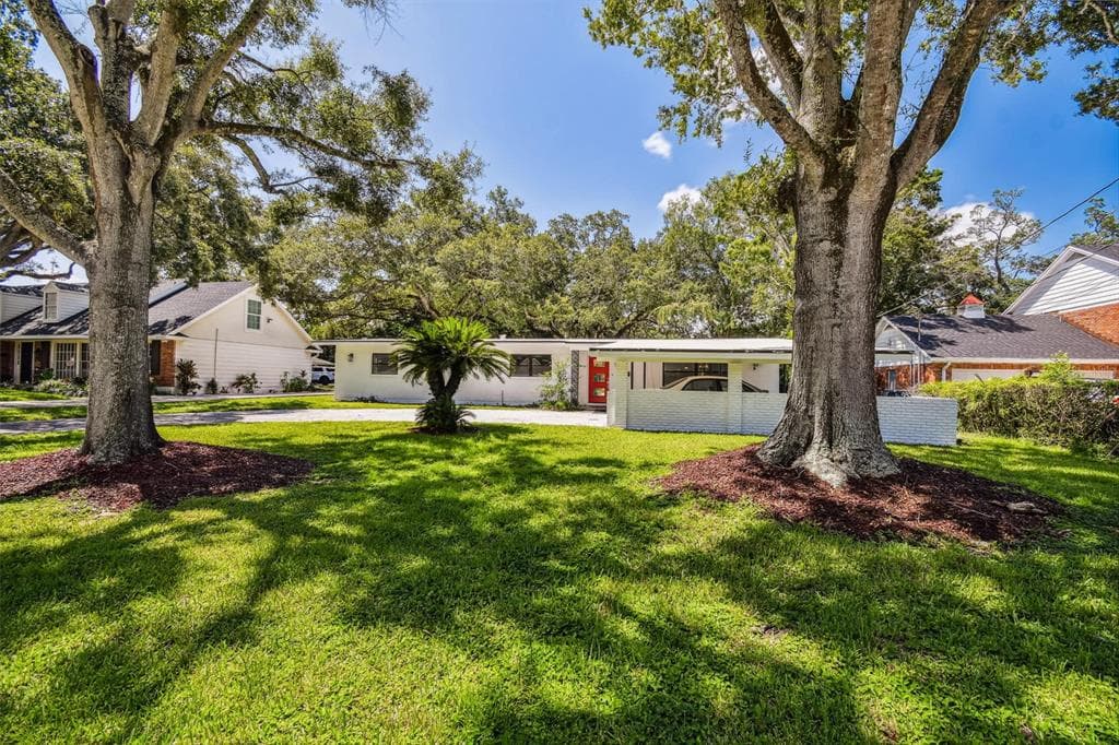 4408 W CLEAR AVENUE TAMPA, FL 33629