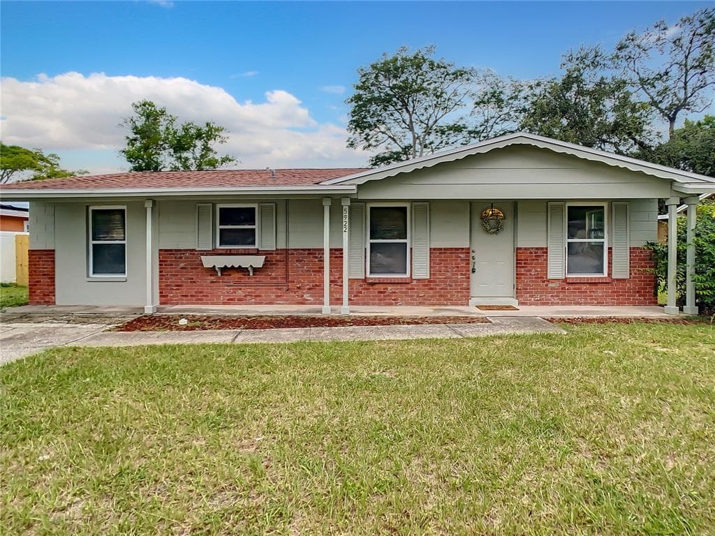 5922 YORKSHIRE ROAD TAMPA, FL 33634