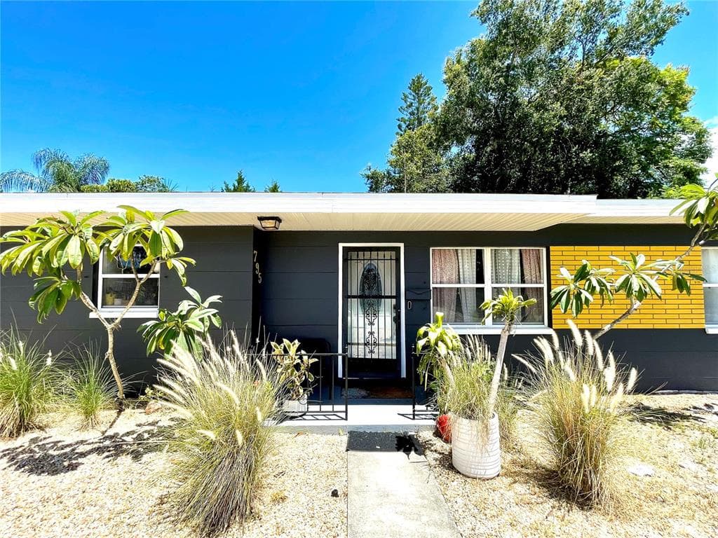 795 51ST AVENUE S ST PETERSBURG, FL 33705