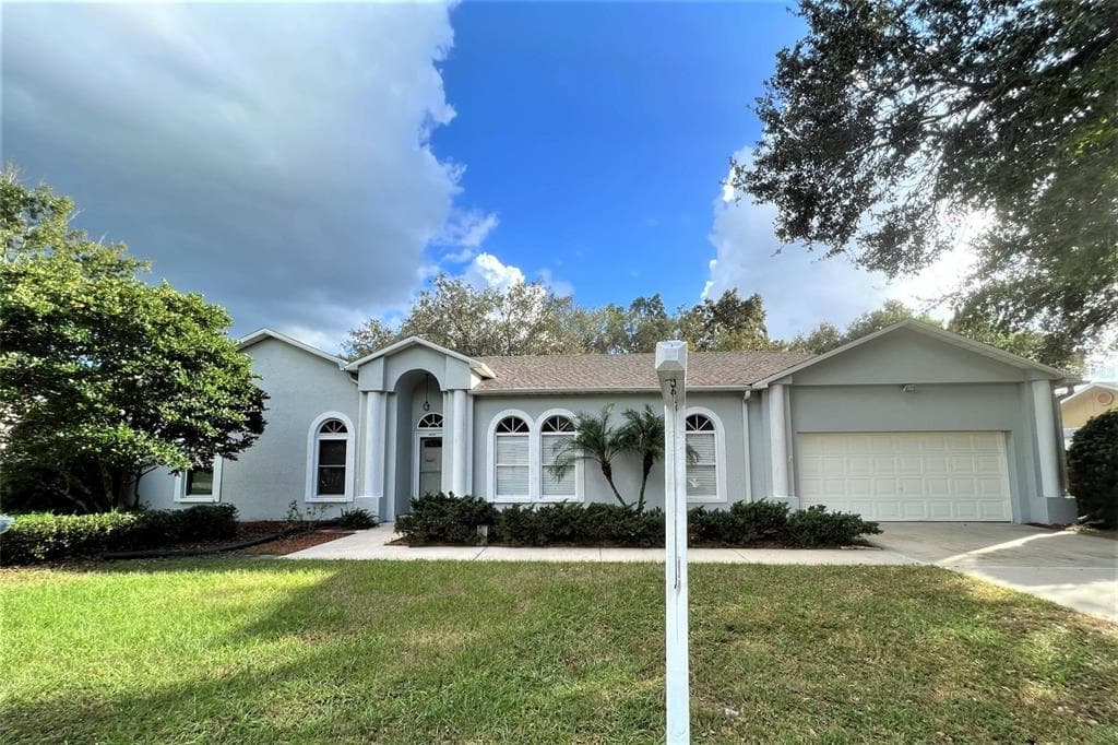 2407 BUCKHORN SCHOOL COURT VALRICO, FL 33594
