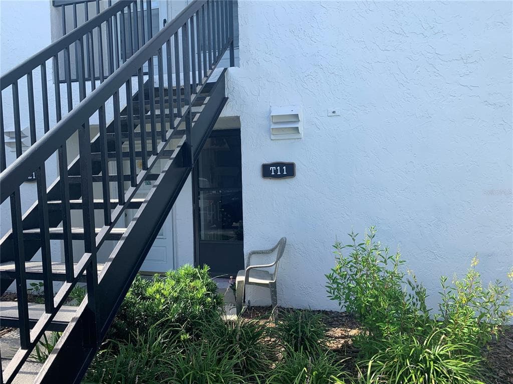 4508 S OAK DRIVE UNIT T11 TAMPA, FL 33611