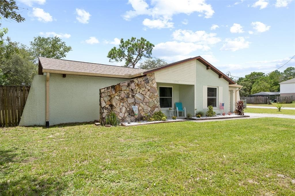 12196 SHAFTON ROAD SPRING HILL, FL 34608