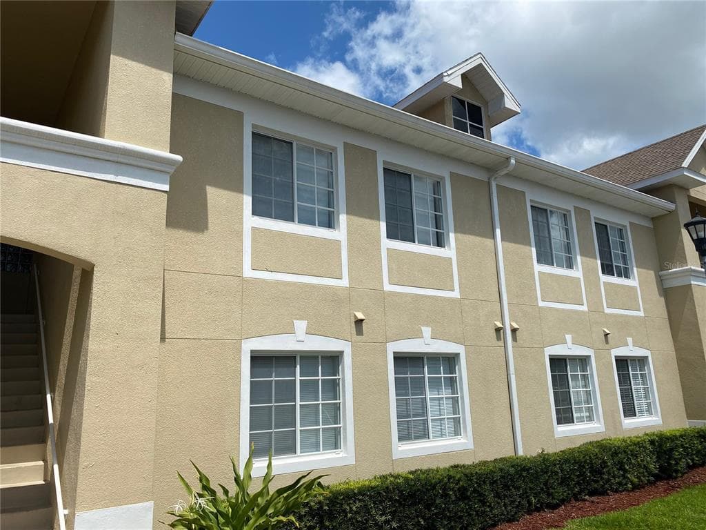 6415 HOLLYDALE PLACE UNIT 102 RIVERVIEW, FL 33578