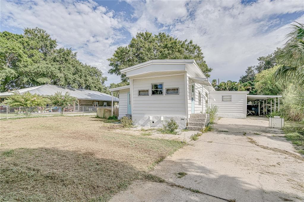 7948 51ST AVENUE N ST PETERSBURG, FL 33709