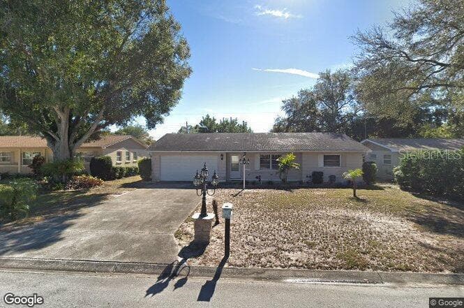 13556 PERIWINKLE AVENUE SEMINOLE, FL 33776