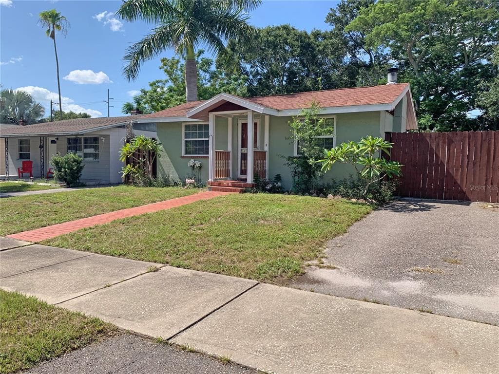 5113 12TH AVENUE S GULFPORT, FL 33707