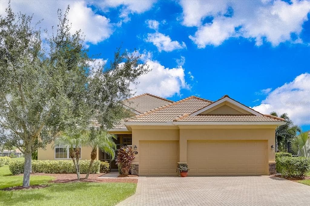 415 GRAND PRESERVE COVE BRADENTON, FL 34212