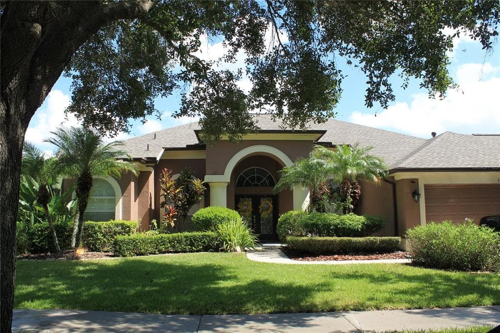 5709 TANAGERSIDE ROAD LITHIA, FL 33547