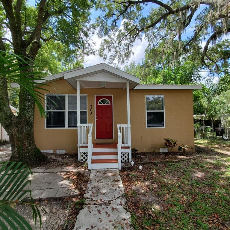 1708 6TH AVENUE E BRADENTON, FL 34208