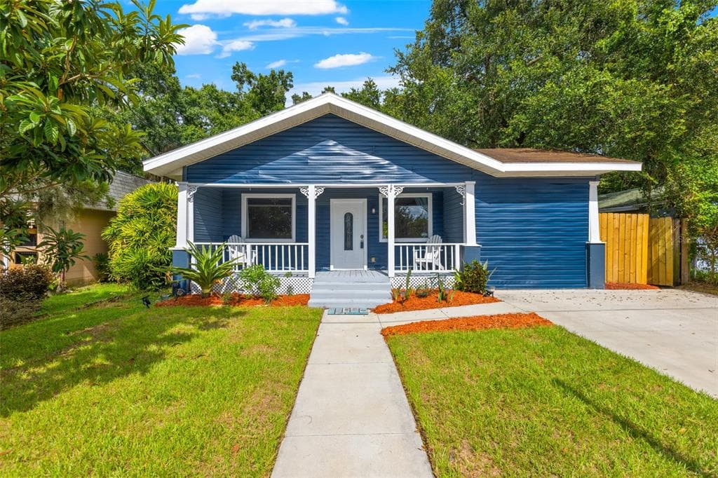 6903 N LYNN AVENUE TAMPA, FL 33604