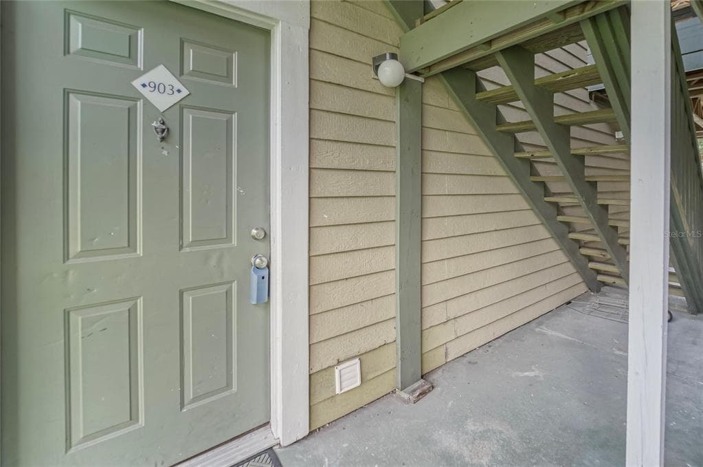 10020 STRAFFORD OAK COURT UNIT 903 TAMPA, FL 33624