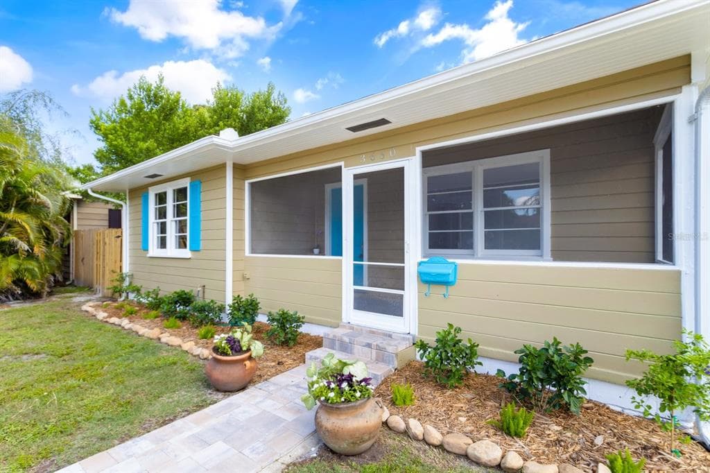 3660 4TH AVENUE N ST PETERSBURG, FL 33713