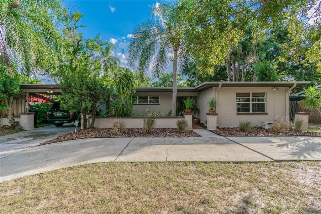 2103 E 109TH AVENUE TAMPA, FL 33612