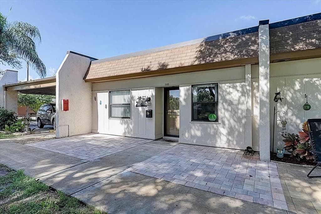 1500 MISSION HILLS BOULEVARD UNIT 19-A CLEARWATER, FL 33759