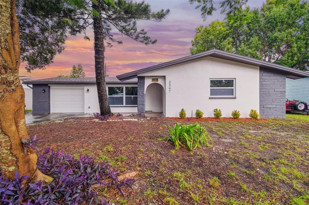 3347 WILTSHIRE DRIVE