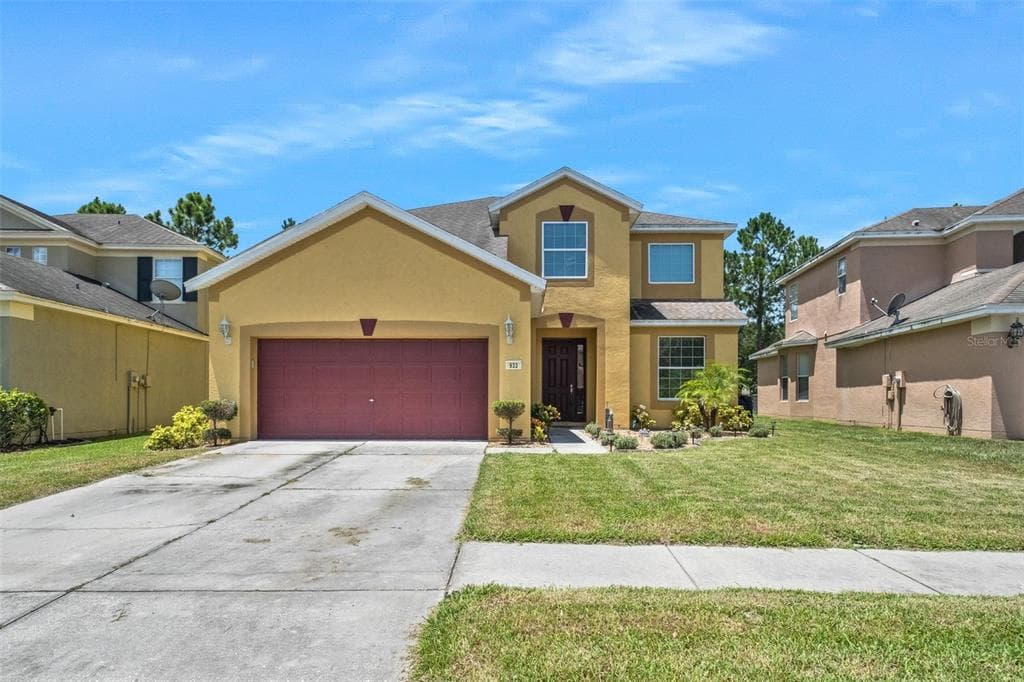 933 NODDING SHADE DRIVE