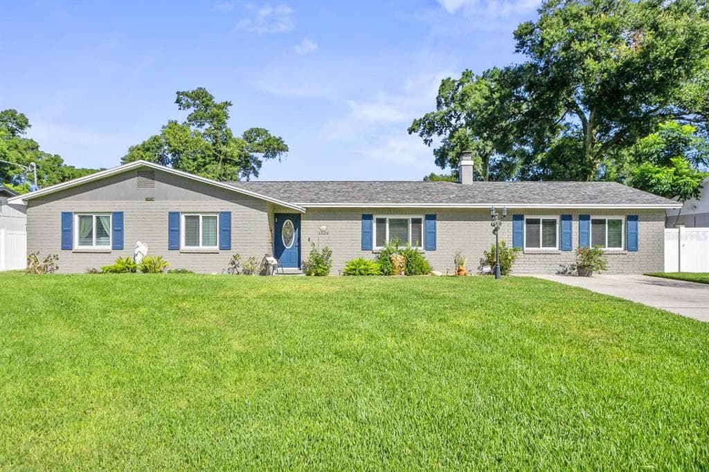 1506 MEADOWRIDGE DR